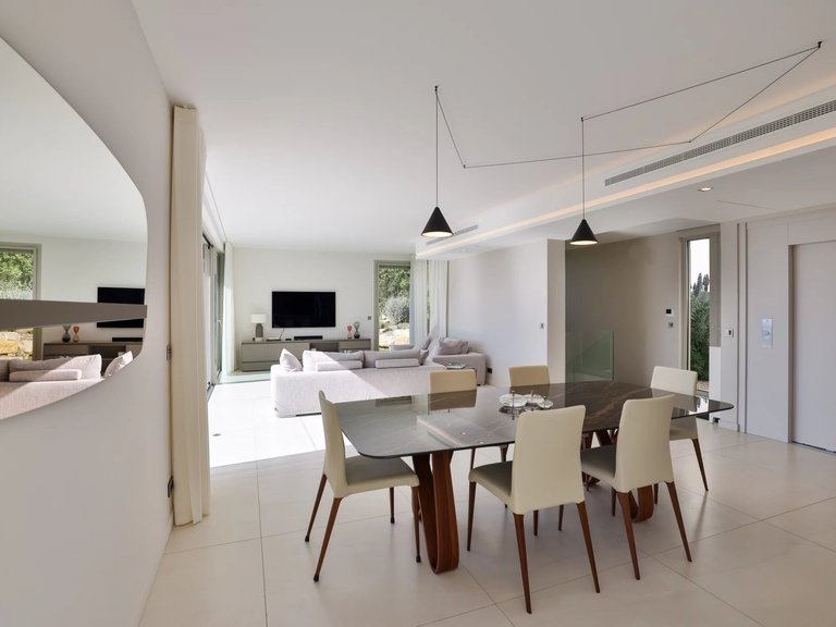 Villa for Sale in Villefranche Sur Mer, Villefranche, Cap Ferrat Area 10