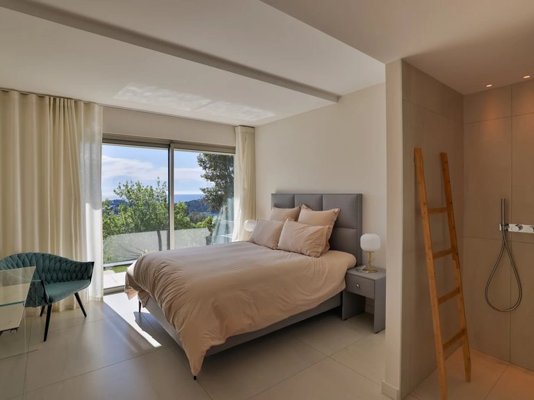 Villa for Sale in Villefranche Sur Mer, Villefranche, Cap Ferrat Area 12
