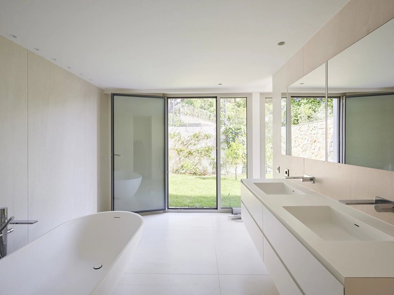 Villa for Sale in Villefranche Sur Mer, Villefranche, Cap Ferrat Area 15