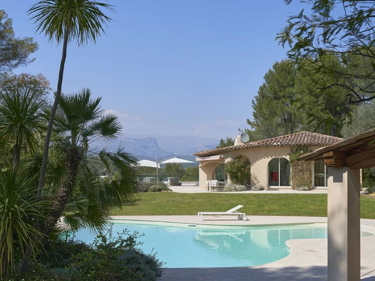 Villa for Sale in Mouans Sartoux, Mougins, Valbonne, Grasse Area 12