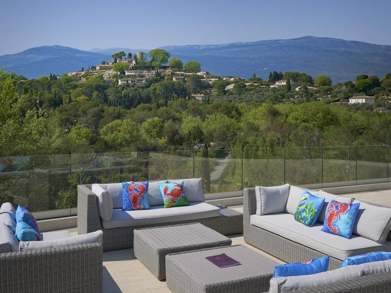 Villa for Sale in Mouans Sartoux, Mougins, Valbonne, Grasse Area 13