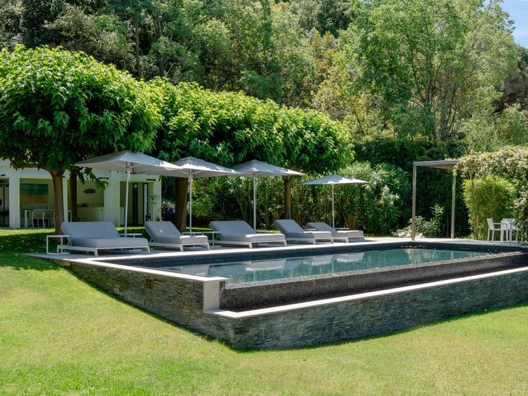 Villa for Sale in Cannes, Cannes Area 3