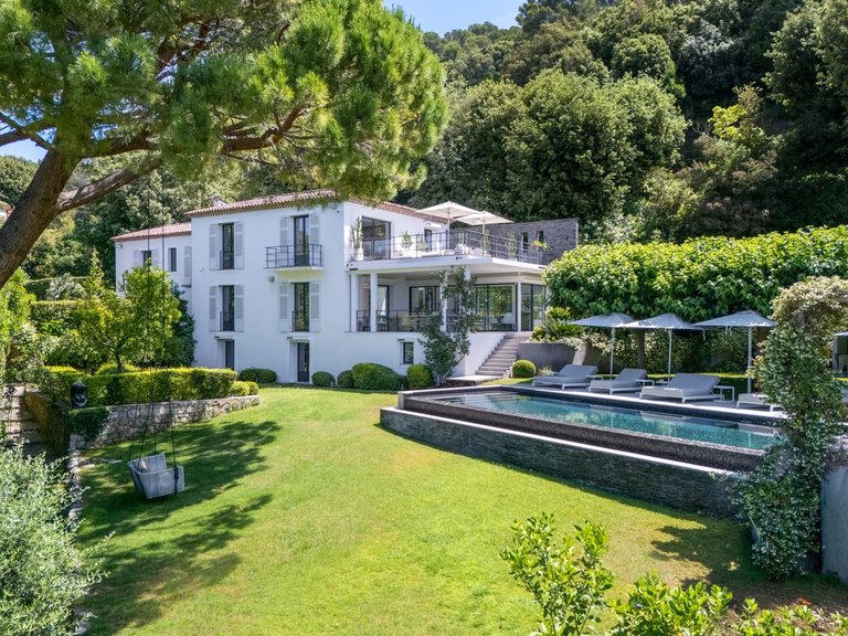 Villa for Sale in Cannes, Cannes Area 4