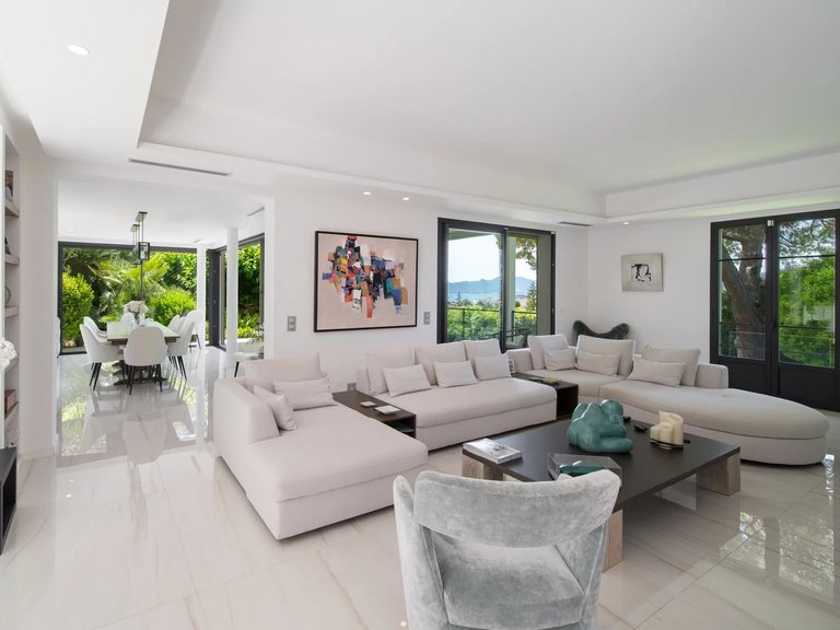 Villa for Sale in Cannes, Cannes Area 6