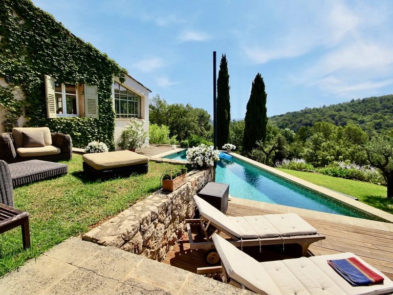 Villa for Sale in Valbonne, Mougins, Valbonne, Grasse Area 1
