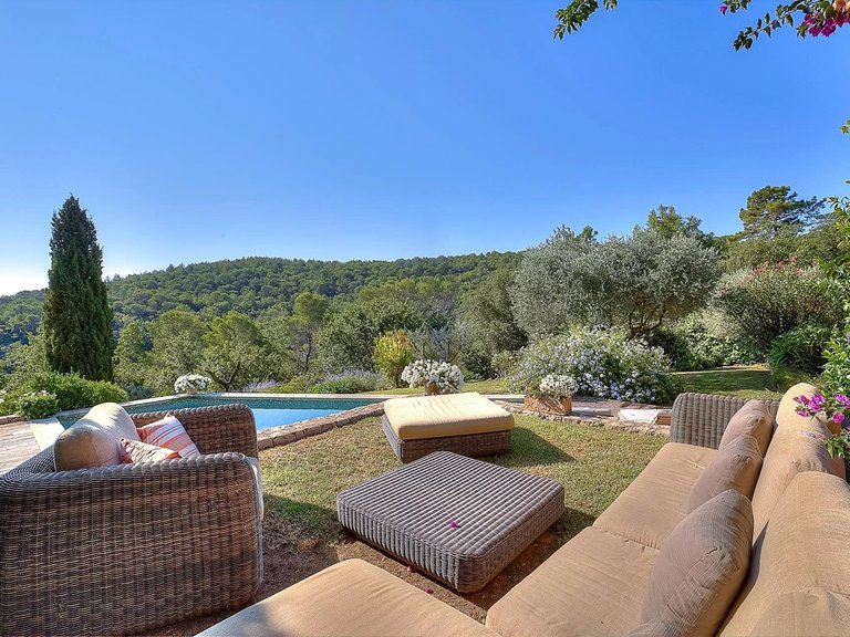 Villa for Sale in Valbonne, Mougins, Valbonne, Grasse Area 2