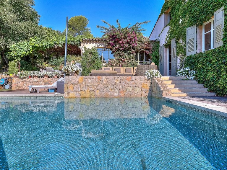 Villa for Sale in Valbonne, Mougins, Valbonne, Grasse Area 3