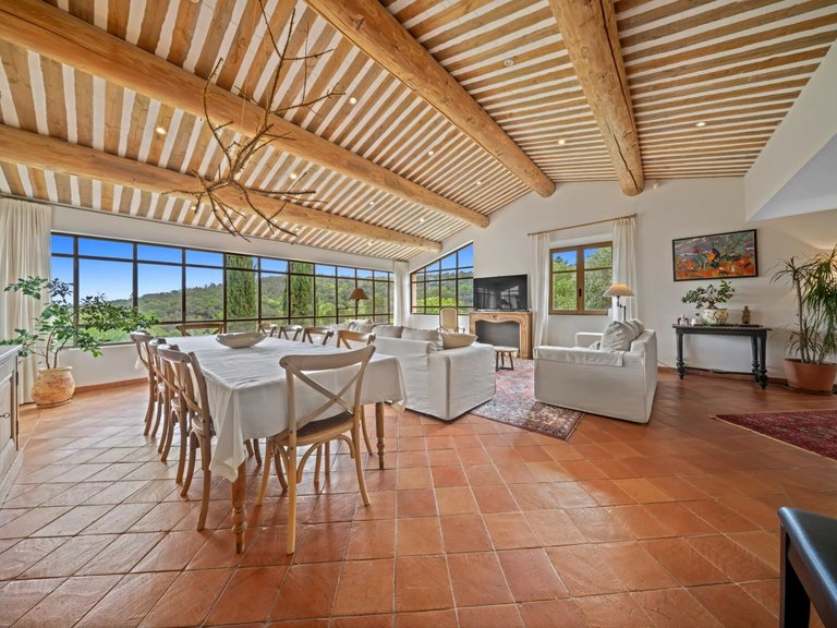 Villa for Sale in Valbonne, Mougins, Valbonne, Grasse Area 5