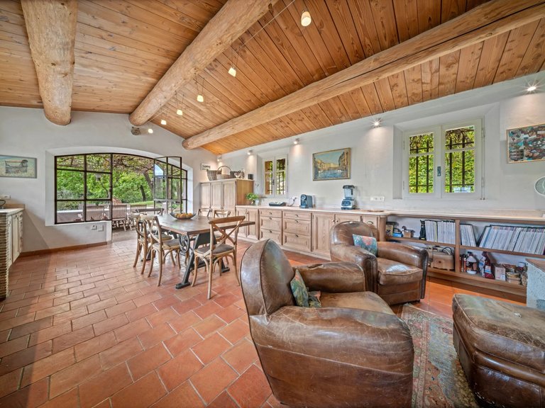 Villa for Sale in Valbonne, Mougins, Valbonne, Grasse Area 8