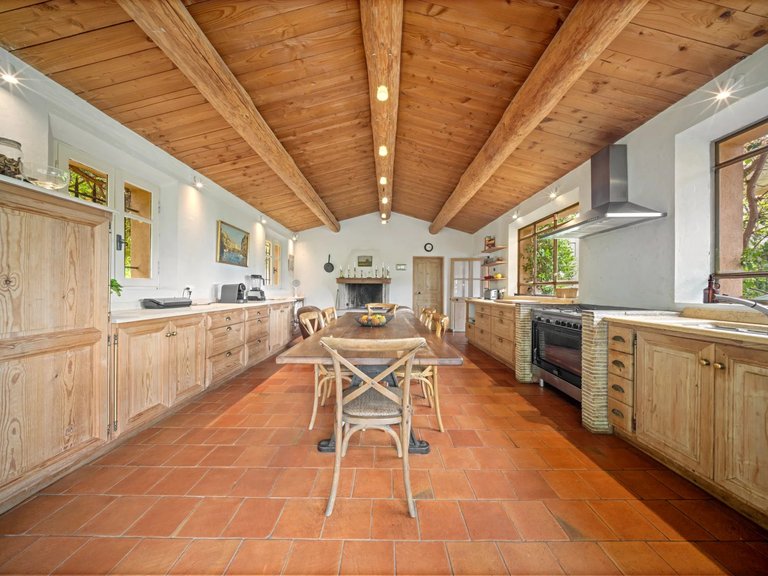 Villa for Sale in Valbonne, Mougins, Valbonne, Grasse Area 9