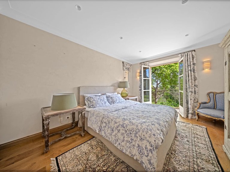 Villa for Sale in Valbonne, Mougins, Valbonne, Grasse Area 10
