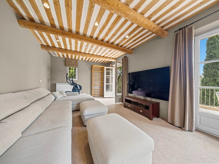 Villa for Sale in Valbonne, Mougins, Valbonne, Grasse Area 20