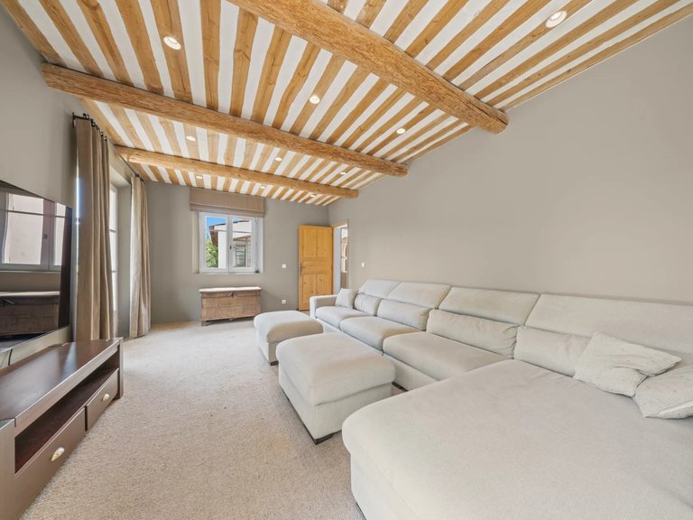 Villa for Sale in Valbonne, Mougins, Valbonne, Grasse Area 20