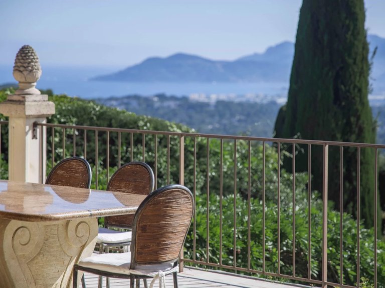 Villa for Sale in Mougins, Mougins, Valbonne, Grasse Area 1