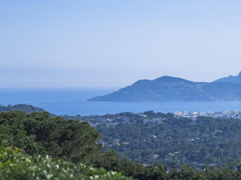Villa for Sale in Mougins, Mougins, Valbonne, Grasse Area 5
