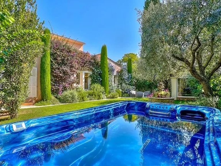 Villa for Sale in Mougins, Mougins, Valbonne, Grasse Area 12