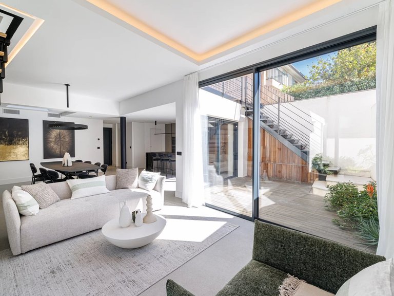 Villa for Sale in St Jean Cap Ferrat, Villefranche, Cap Ferrat Area 4