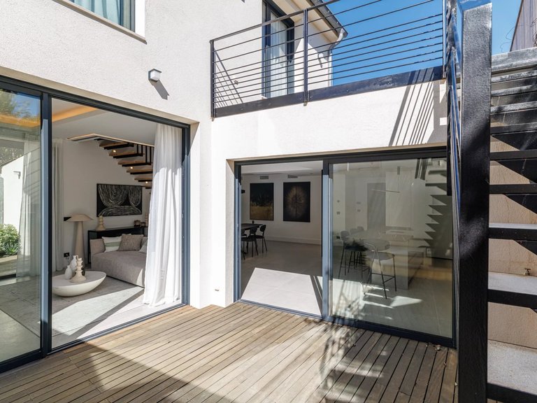 Villa for Sale in St Jean Cap Ferrat, Villefranche, Cap Ferrat Area 1