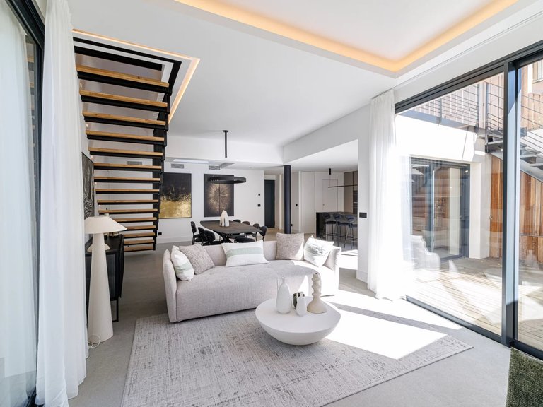 Villa for Sale in St Jean Cap Ferrat, Villefranche, Cap Ferrat Area 2