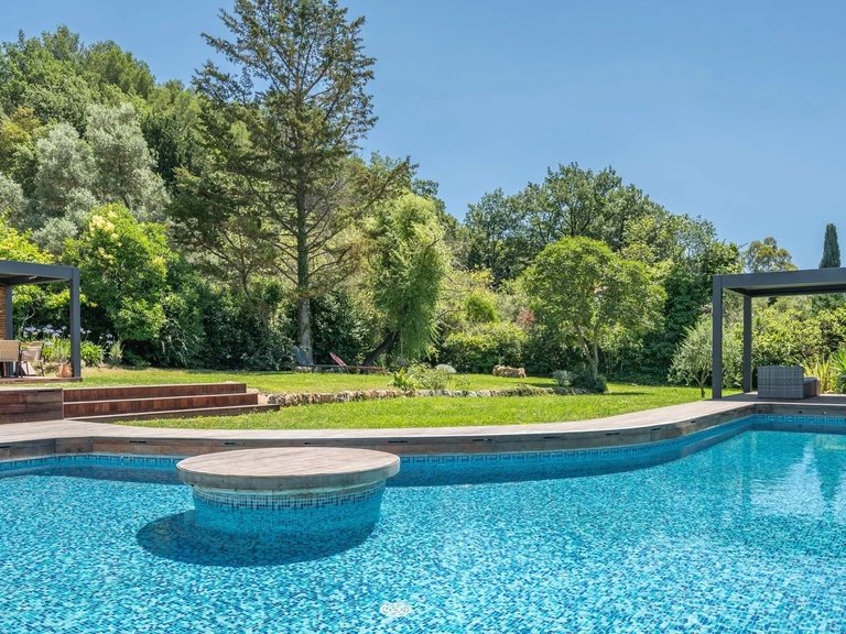 Villa for Sale in Valbonne, Mougins, Valbonne, Grasse Area 5
