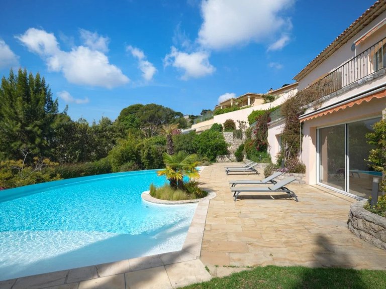 Villa for Sale in Mougins, Mougins, Valbonne, Grasse Area 7