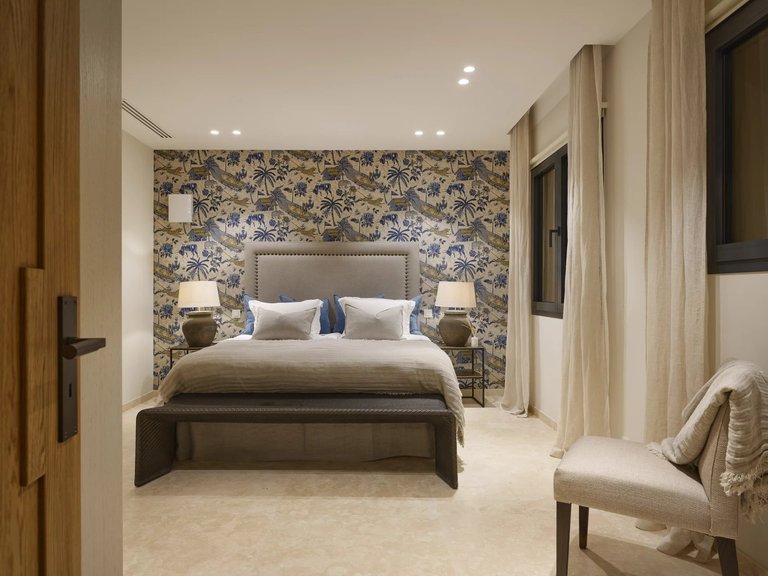 Villa for Sale in Cannes, Cannes Area 16