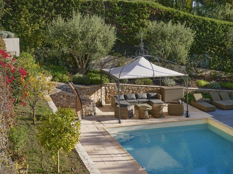 Villa for Sale in Cannes, Cannes Area 4