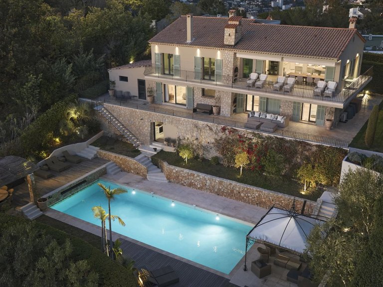 Villa for Sale in Cannes, Cannes Area 7