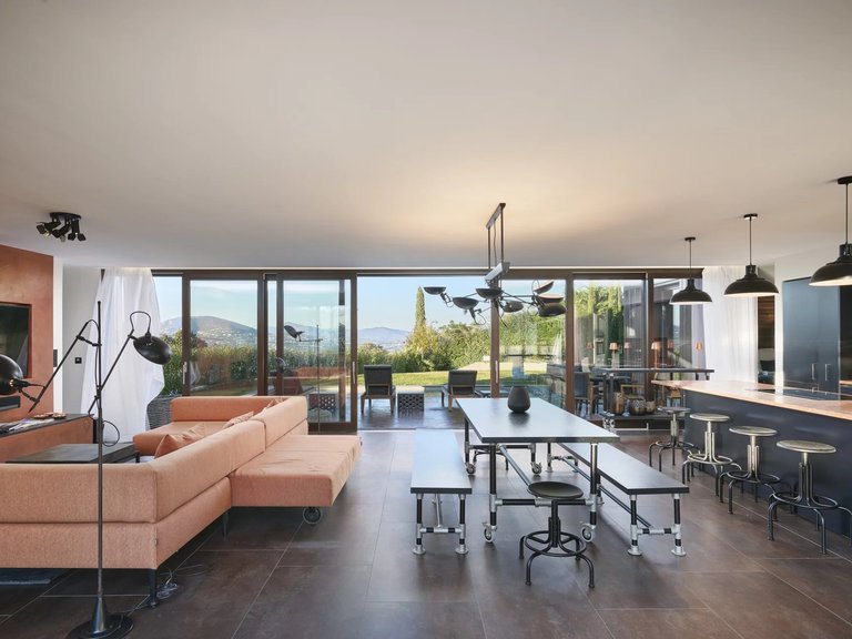 Villa for Sale in Gassin, St. Tropez, Grimaud Area 6