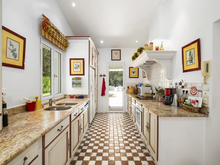Villa for Sale in Mougins, Mougins, Valbonne, Grasse Area 7