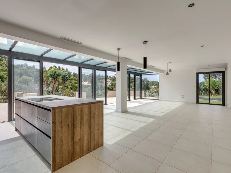 Villa for Sale in La Croix Valmer, St. Tropez, Grimaud Area 7