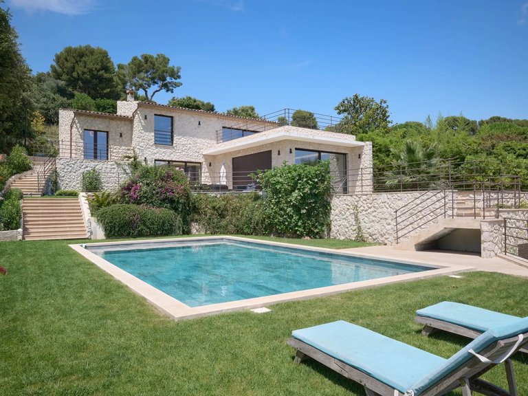 Villa for Sale in La Colle Sur Loup, Vence, St. Paul Area 7