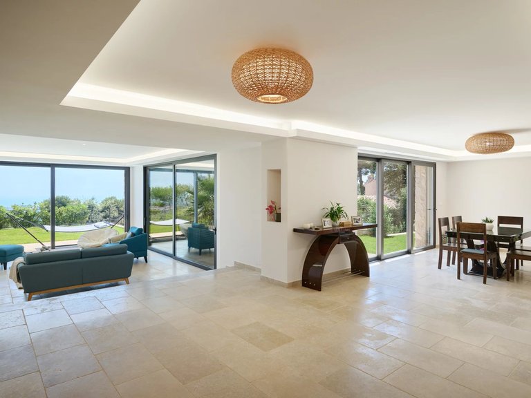 Villa for Sale in La Colle Sur Loup, Vence, St. Paul Area 2
