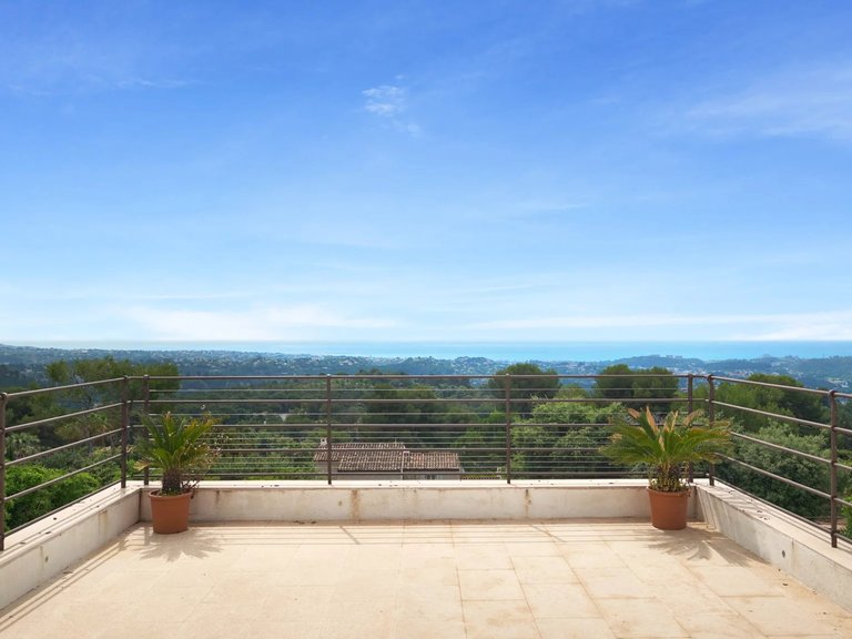 Villa for Sale in La Colle Sur Loup, Vence, St. Paul Area 3