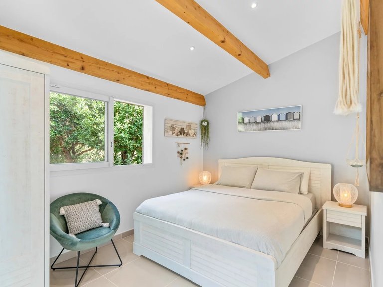 Villa for Sale in Theoule Sur Mer, Cannes Area 10