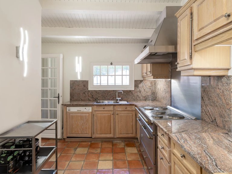 Villa for Sale in Villefranche Sur Mer, Villefranche, Cap Ferrat Area 9
