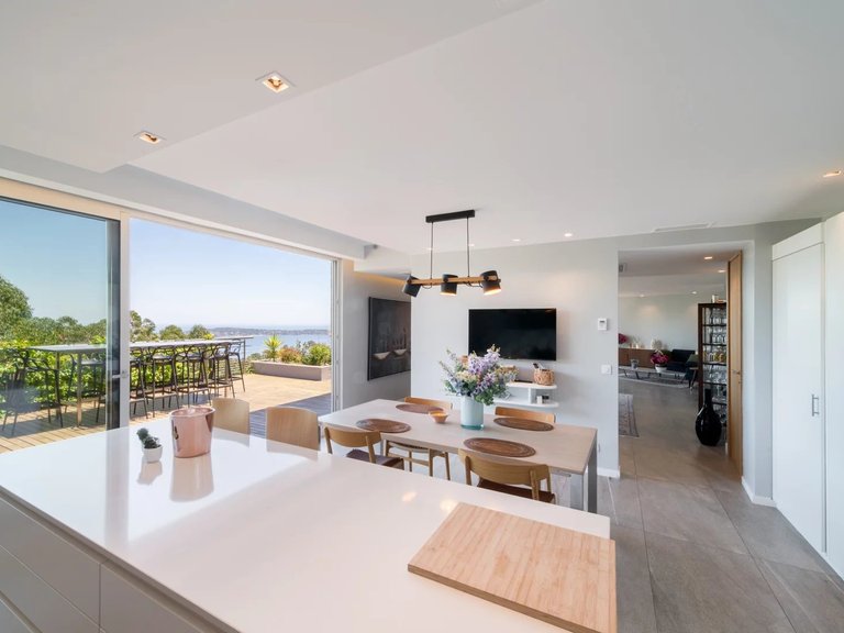 Villa for Sale in Cannes, Cannes Area 7