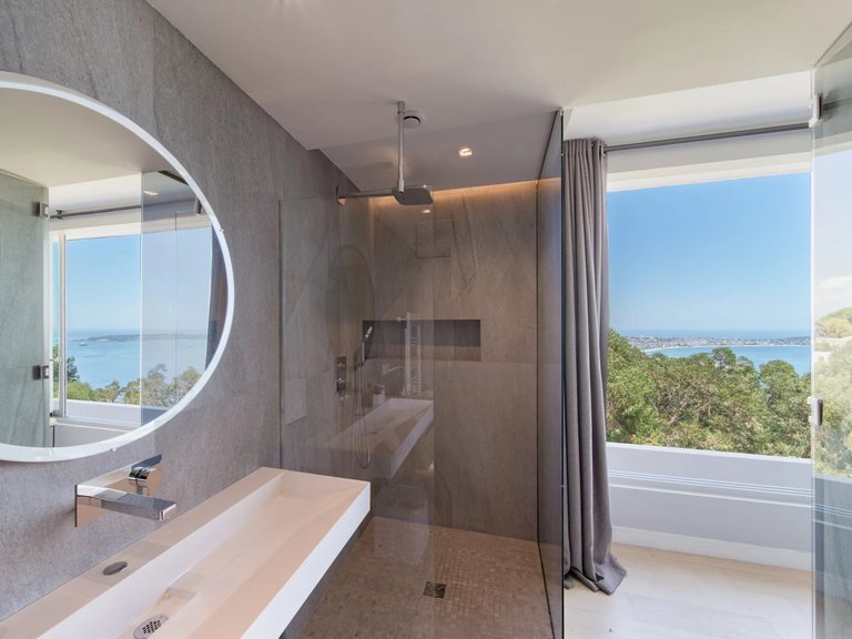 Villa for Sale in Cannes, Cannes Area 9