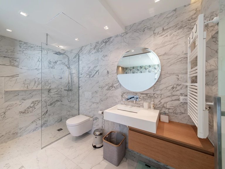 Villa for Sale in Cannes, Cannes Area 13