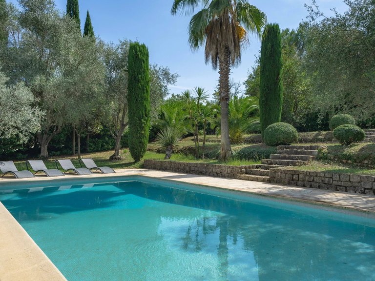 Villa for Sale in Valbonne, Mougins, Valbonne, Grasse Area 2