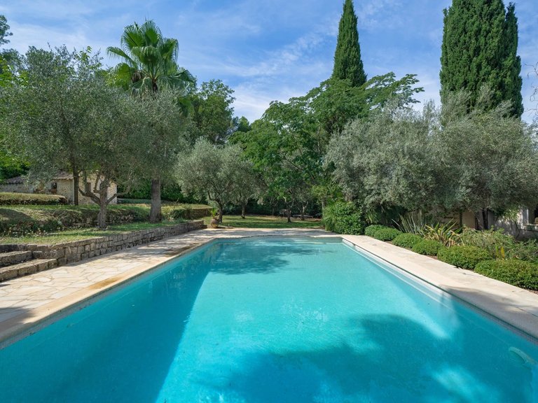 Villa for Sale in Valbonne, Mougins, Valbonne, Grasse Area 6