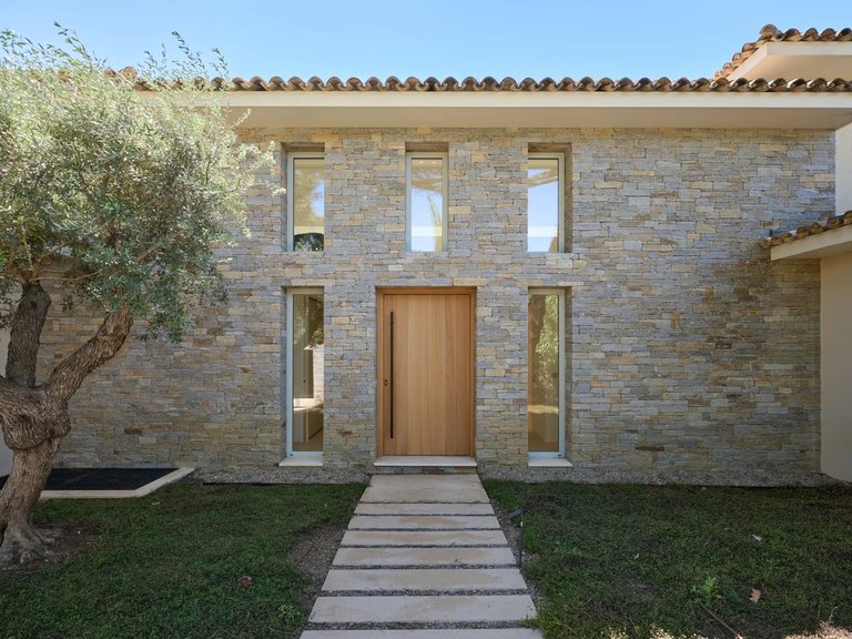 Villa for Sale in Saint Tropez, St. Tropez, Grimaud Area 15
