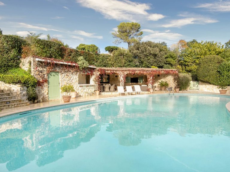 Villa for Sale in Mougins, Mougins, Valbonne, Grasse Area 17