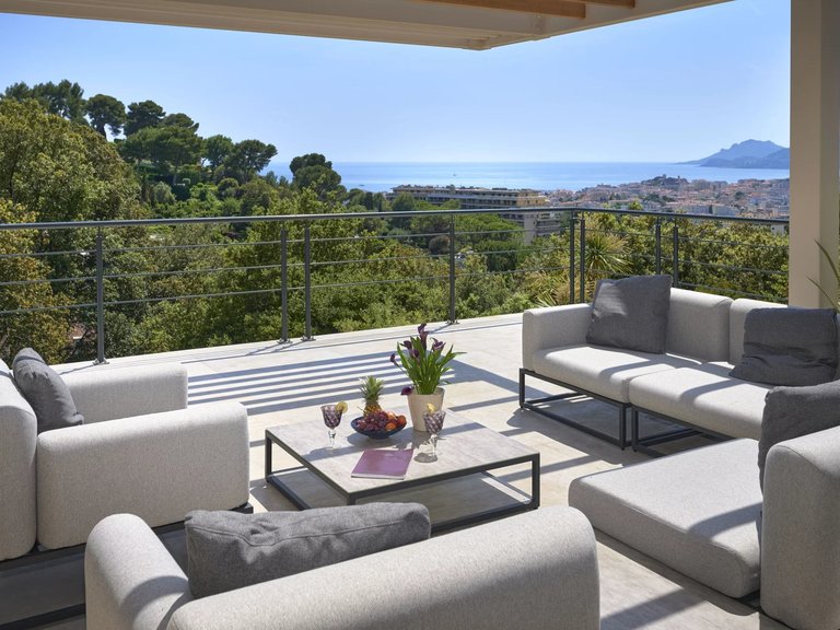 Villa for Sale in Le Cannet, Cannes Area 1