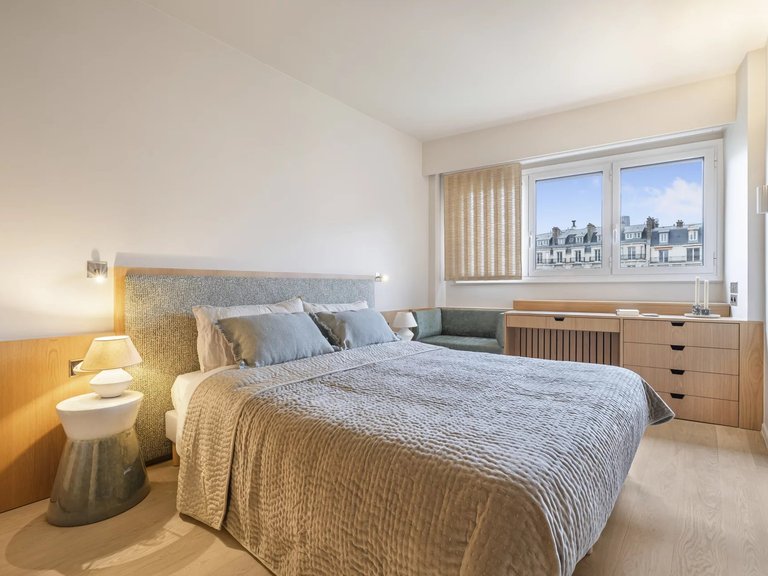 Apartment for Sale in 7th (invalides, Eiffel Tower, Orsay), Paris Left Bank (5th,6th & 7th ) 10