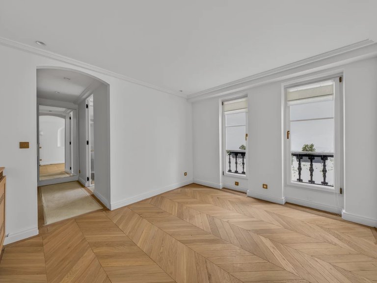 Apartment for Sale in 7th (invalides, Eiffel Tower, Orsay), Paris Left Bank (5th,6th & 7th ) 6