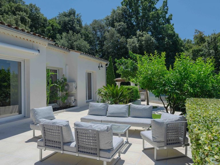 Villa for Sale in La Colle Sur Loup, Vence, St. Paul Area 2