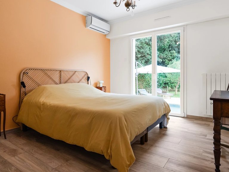 Villa for Sale in La Colle Sur Loup, Vence, St. Paul Area 16