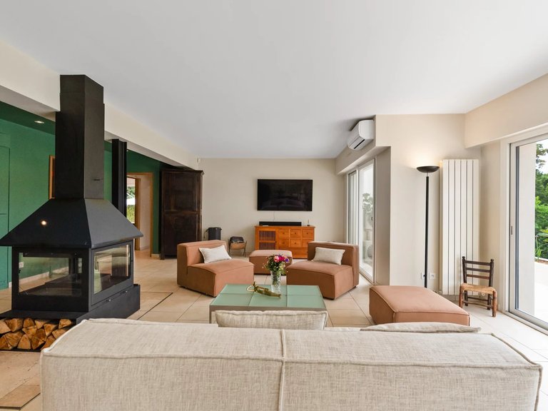 Villa for Sale in La Colle Sur Loup, Vence, St. Paul Area 7