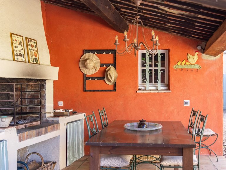 Villa for Sale in Fayence, Var Countryside (fayence, Lorgues, Cotignac) 1